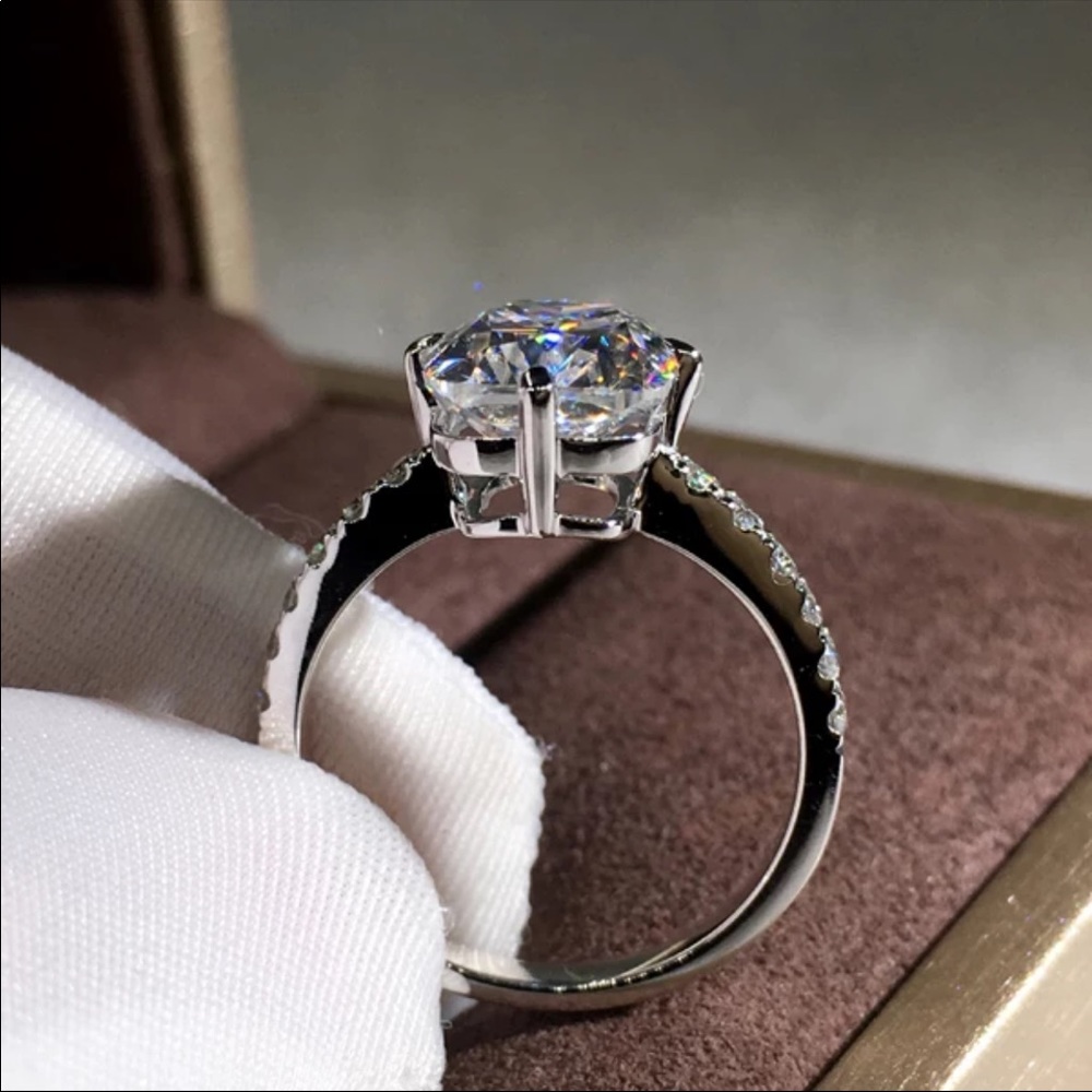 New Women’s 925 Silver Engagement Diamond Ring - Picture 4 of 6
